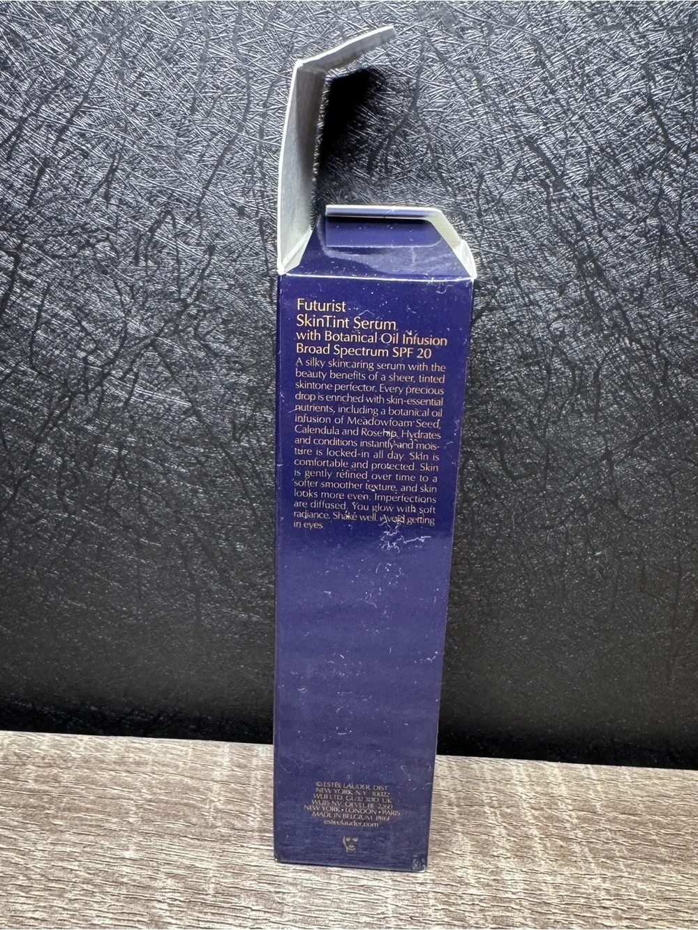 Estee Lauder Futurist Skin Tint Serum Foundation 1W1 Bone 30ml SPF20 NIB